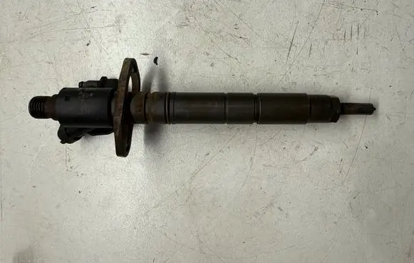 Fuel injector