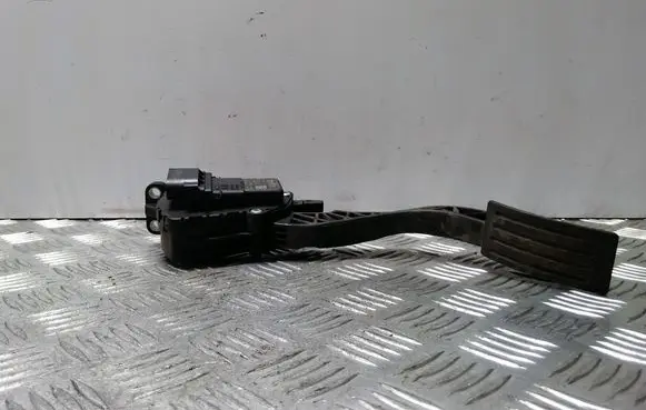 Volvo V50 Accelerator throttle pedal 4M519F836BK 6PV00864134
