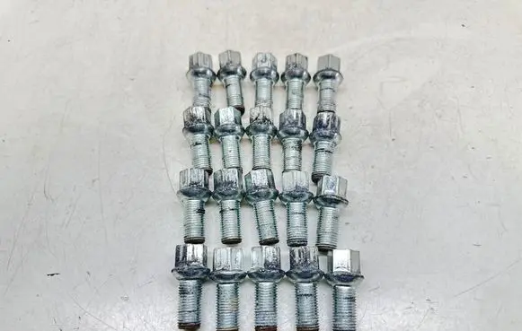 Ford Transit - Tourneo Connect Nuts/bolts 
