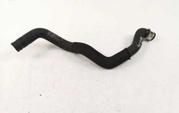 Mercedes-Benz C W204 Engine coolant pipe/hose A2045010982
