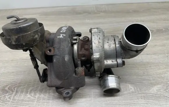 Toyota RAV 4 (XA30) Turbo 1720126030 060921159 7201203
