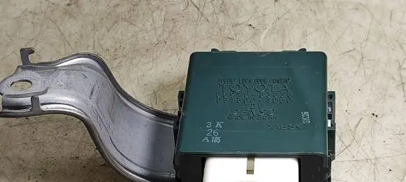 Lexus IS 220D-250-350 Door control unit/module 8597053030 0515004060