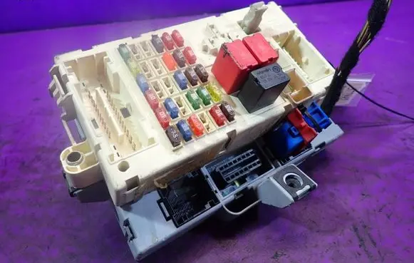 Fiat Punto (188) Fuse box set 