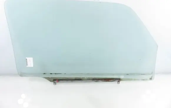 Suzuki Jimny Front door window/glass (coupe)