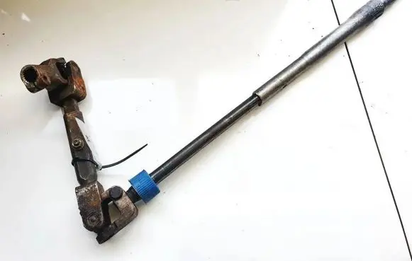 Volkswagen PASSAT B4 Steering column universal joint