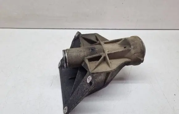 BMW 5 F10 F11 Driveshaft support bearing bracket 7575061 31507575061