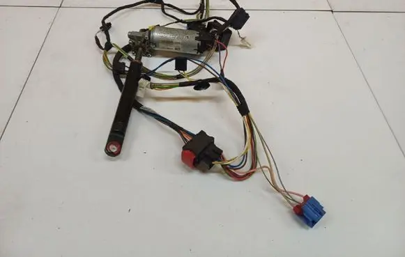 Peugeot 407 Seat adjustment motor 404688