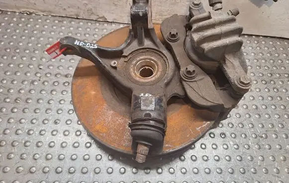 Peugeot 308 Front wheel hub spindle knuckle S17986025 P56