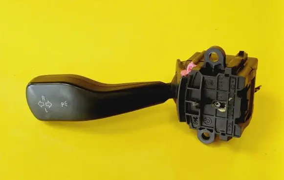 BMW 3 E46 Indicator stalk 8363662