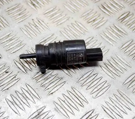 BMW 3 F30 F35 F31 Windscreen/windshield washer pump 13264011 3437380