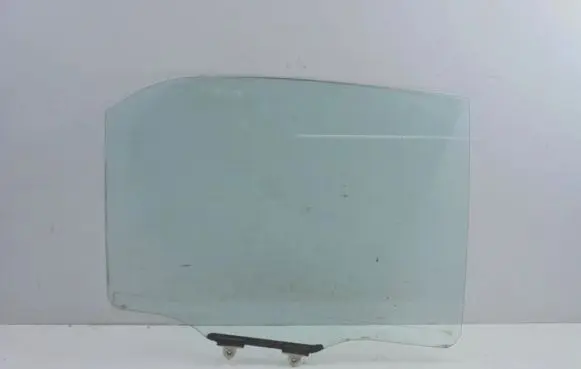 Mitsubishi Lancer Rear door window glass