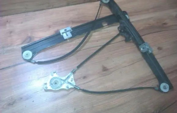 Mercedes-Benz Vaneo W414 Sliding door window regulator with motor 992083102