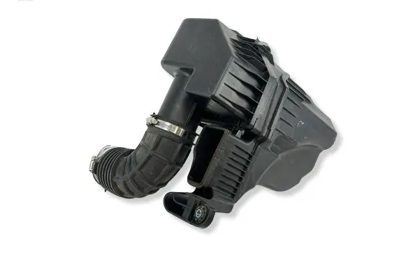Nissan Qashqai J12 Air filter box 165006UB0A 46284 6UB0A