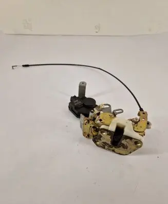 Mitsubishi Pajero Rear door lock 
