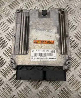 Opel Insignia A Engine control unit/module ECU 55599643 55574814 0281031159