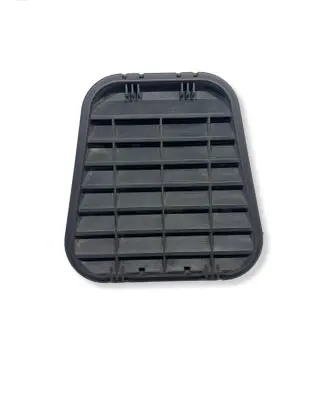 Iveco Daily 6th gen Quarter panel pressure vent 