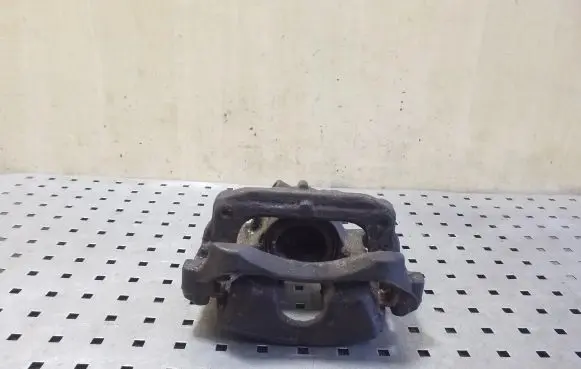 Mercedes-Benz B W246 W242 Front brake caliper