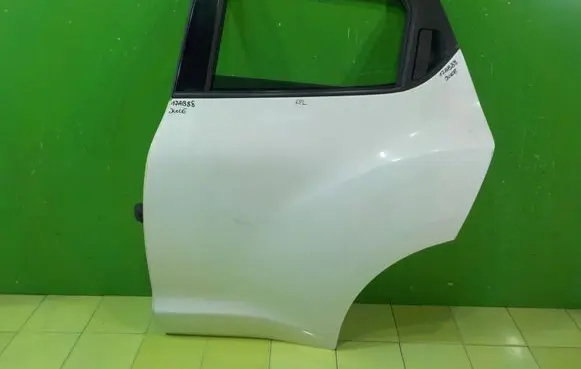 Nissan Juke I F15 Rear door LEWE