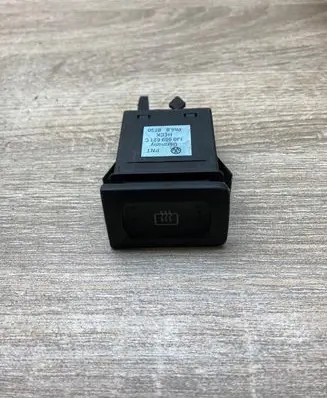 Volkswagen Golf IV Windscreen/window heater switch 1J0959621C