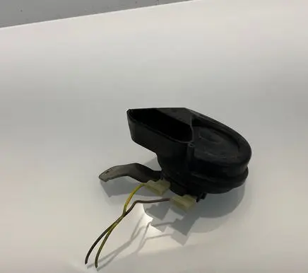 Mercedes-Benz E W211 Horn signal A0065420220 0065420220 A0065427820