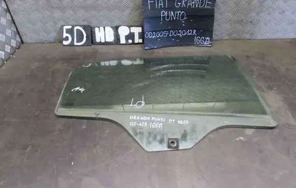 Fiat Grande Punto Sliding door window/glass 