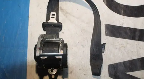 Volvo C70 Rear seatbelt 604548200