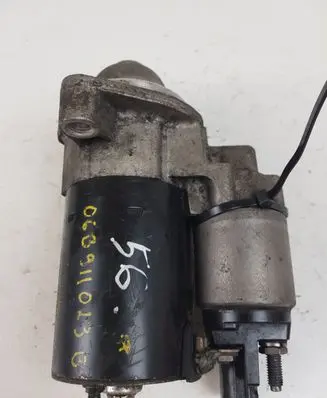 Volkswagen PASSAT B5.5 Starter motor 06B911023