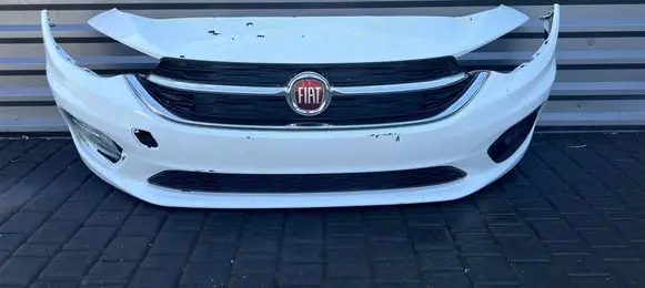 Fiat Tipo Front bumper 735604327