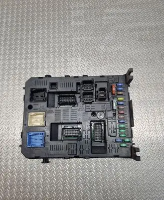 Peugeot 5008 Comfort/convenience module 281192462C 966405878002 281208364