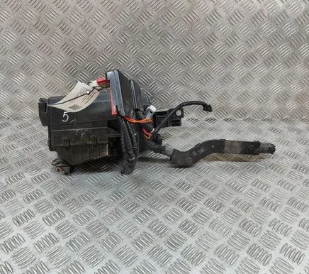 Mazda 6 Fuse module KD4766767 7154763430