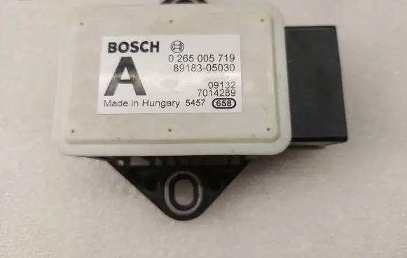 Toyota Avensis T270 ESP acceleration yaw rate sensor 0265005719 8918305030