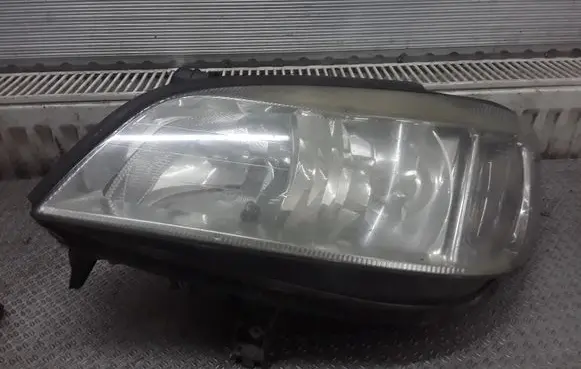 Opel Zafira A Headlight/headlamp 89100054