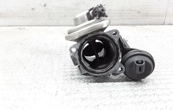 Skoda Octavia Mk1 (1U) Engine shut-off valve 038131501E