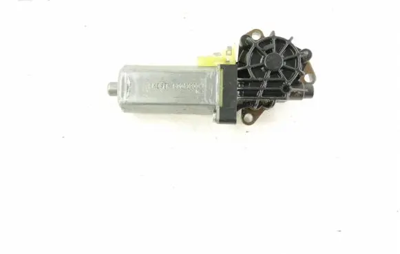 Mercedes-Benz CLS C219 Front driver seat rail 0390203004
