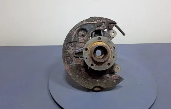 Peugeot Rifter Front wheel hub spindle knuckle
