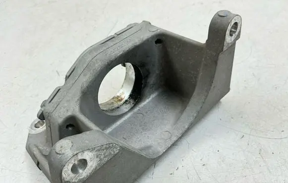 Nissan Leaf I (ZE0) Driveshaft support bearing bracket 397803NF0A 39776JD000