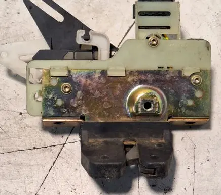 Volvo V70 Tailgate/trunk/boot lock/catch/latch 999066622 754625 2709030132