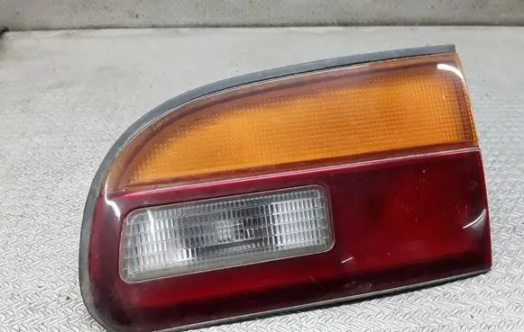 Mitsubishi Delica Tailgate rear/tail lights 22687009