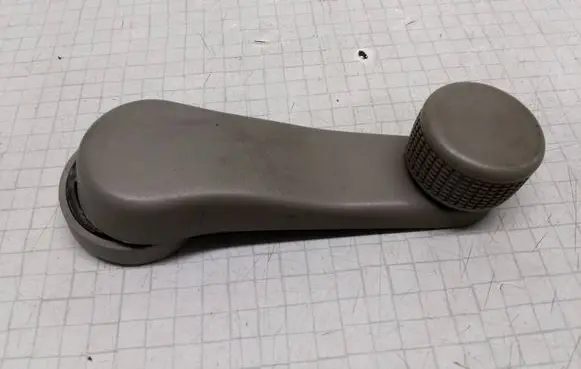 Volkswagen Transporter - Caravelle T4 Front door window winding handle 1H0837581D