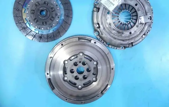Ford C-MAX II Dual mass flywheel 415053710 IMPRK1285718