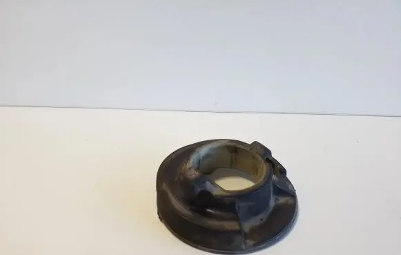 Land Rover Evoque II Rear coil spring rubber mount 