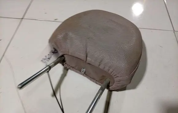 Nissan Almera Tino Front seat headrest 