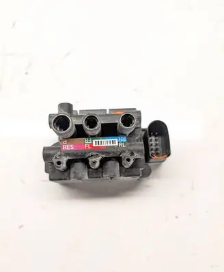 Audi A8 S8 D5 Air suspension valve block 4N0616013