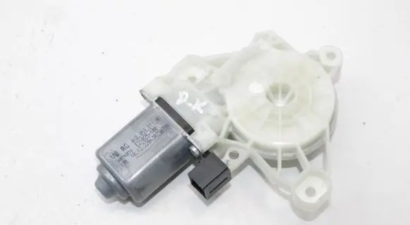 Cupra Born Front door window regulator motor 4K0959811A