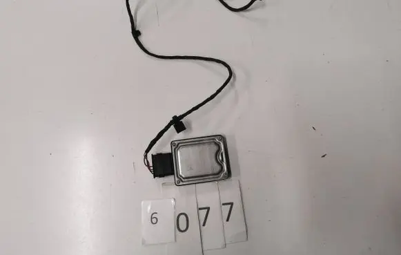 Audi A1 Distronic sensor radar 5Q3907561C 5Q3907572 2000210448