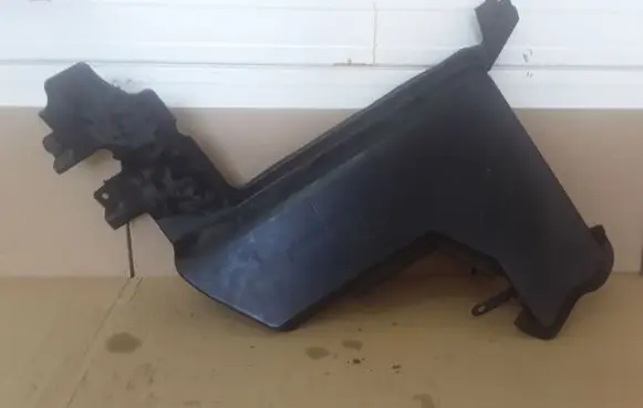 Nissan Leaf I (ZE0) Radiator trim 62822 628223NA0A
