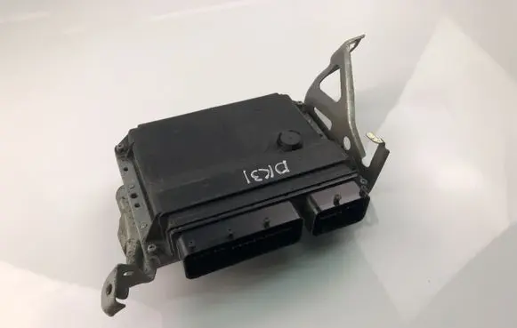 Toyota Yaris Engine control unit/module 8966102T60