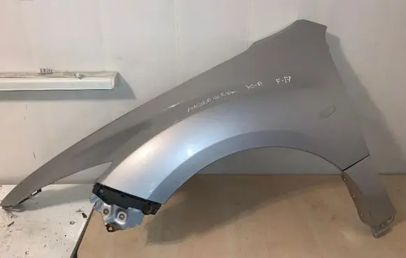 Mazda 6 Fender F17