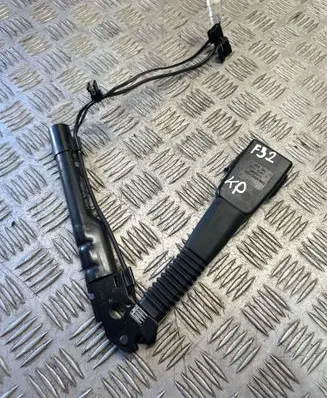 BMW 4 F32 F33 Front seatbelt buckle 7259387