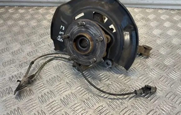 Toyota Verso Front wheel hub spindle knuckle